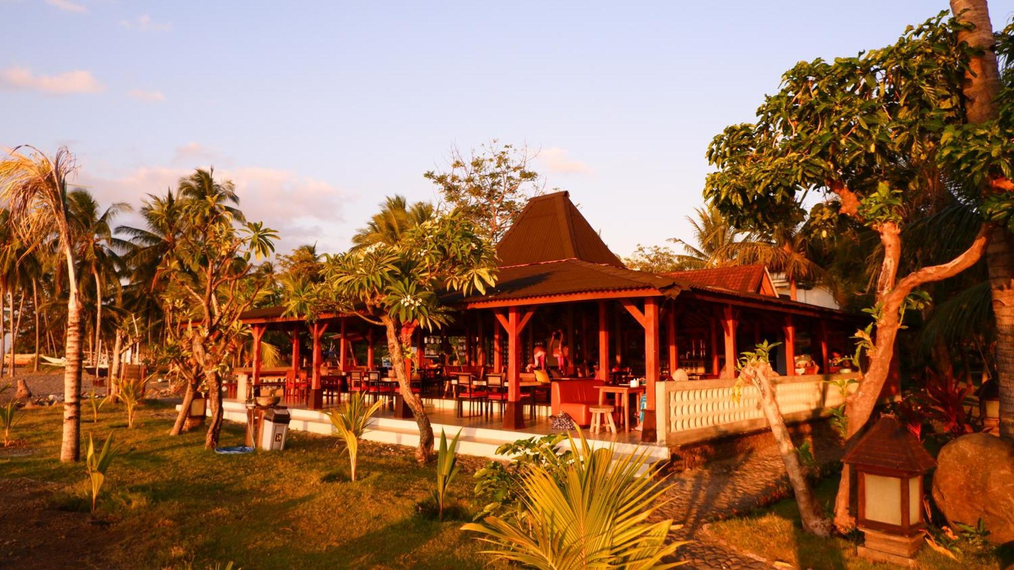 Mina Tanjung Hotel Экстерьер фото