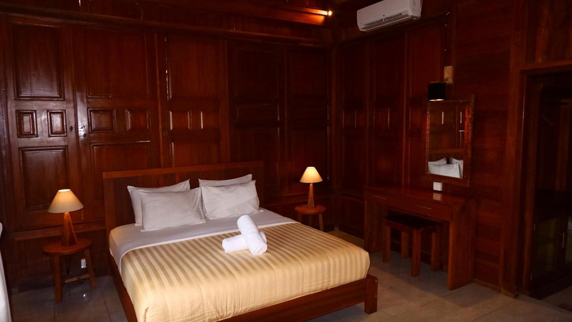 Mina Tanjung Hotel Экстерьер фото