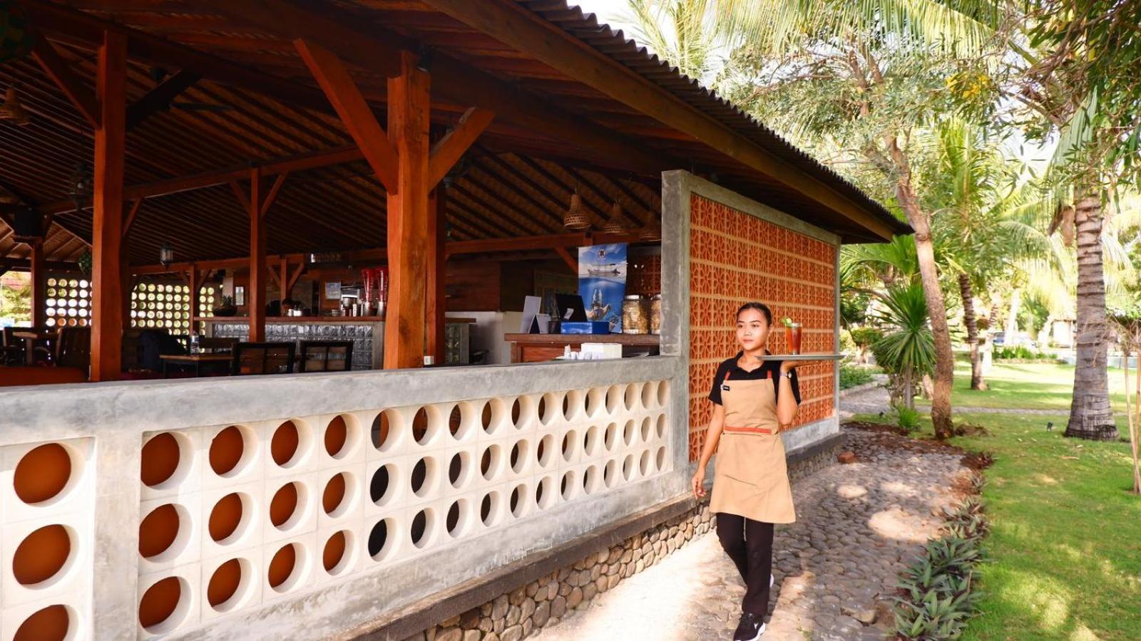 Mina Tanjung Hotel Экстерьер фото