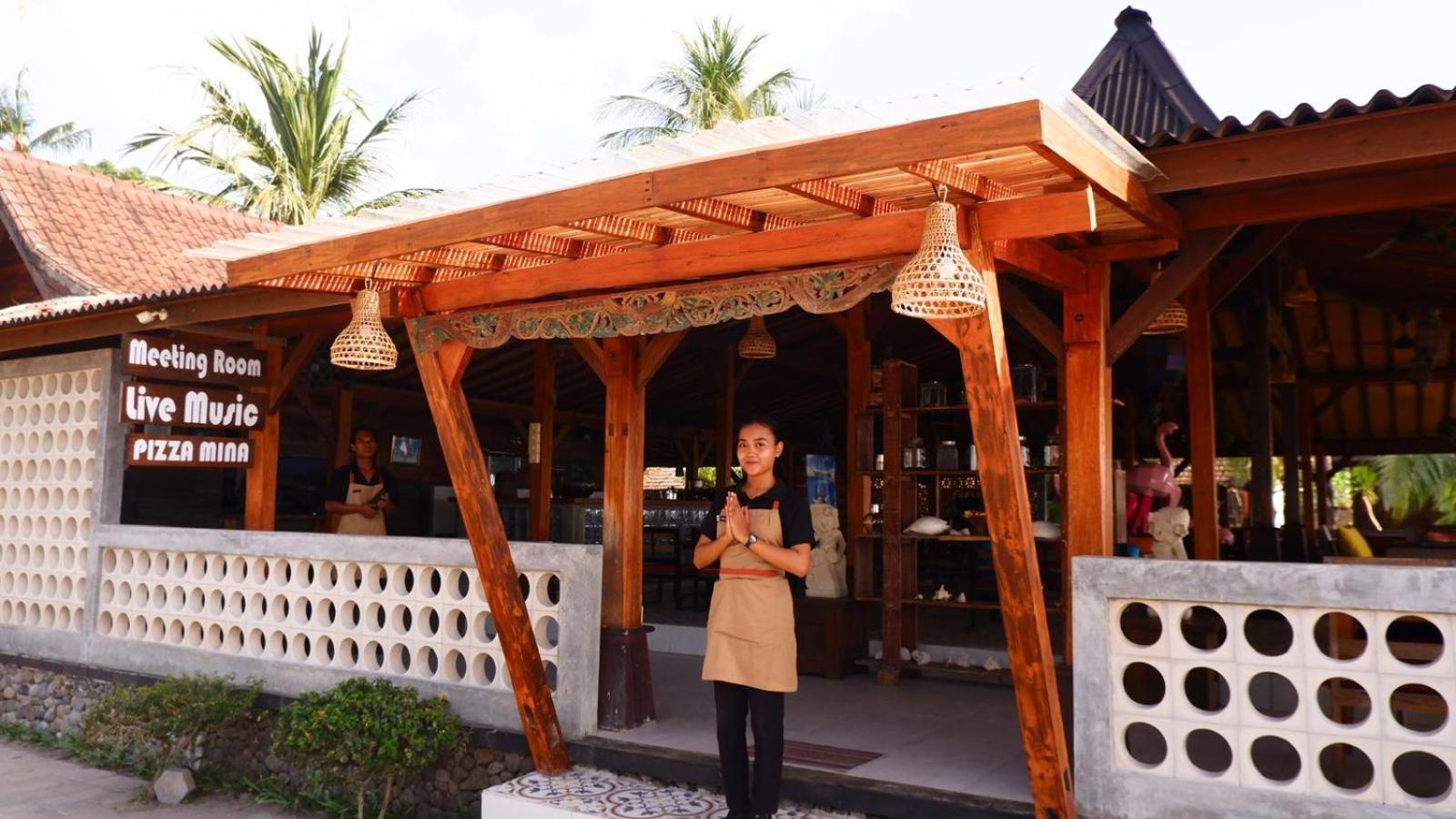 Mina Tanjung Hotel Экстерьер фото