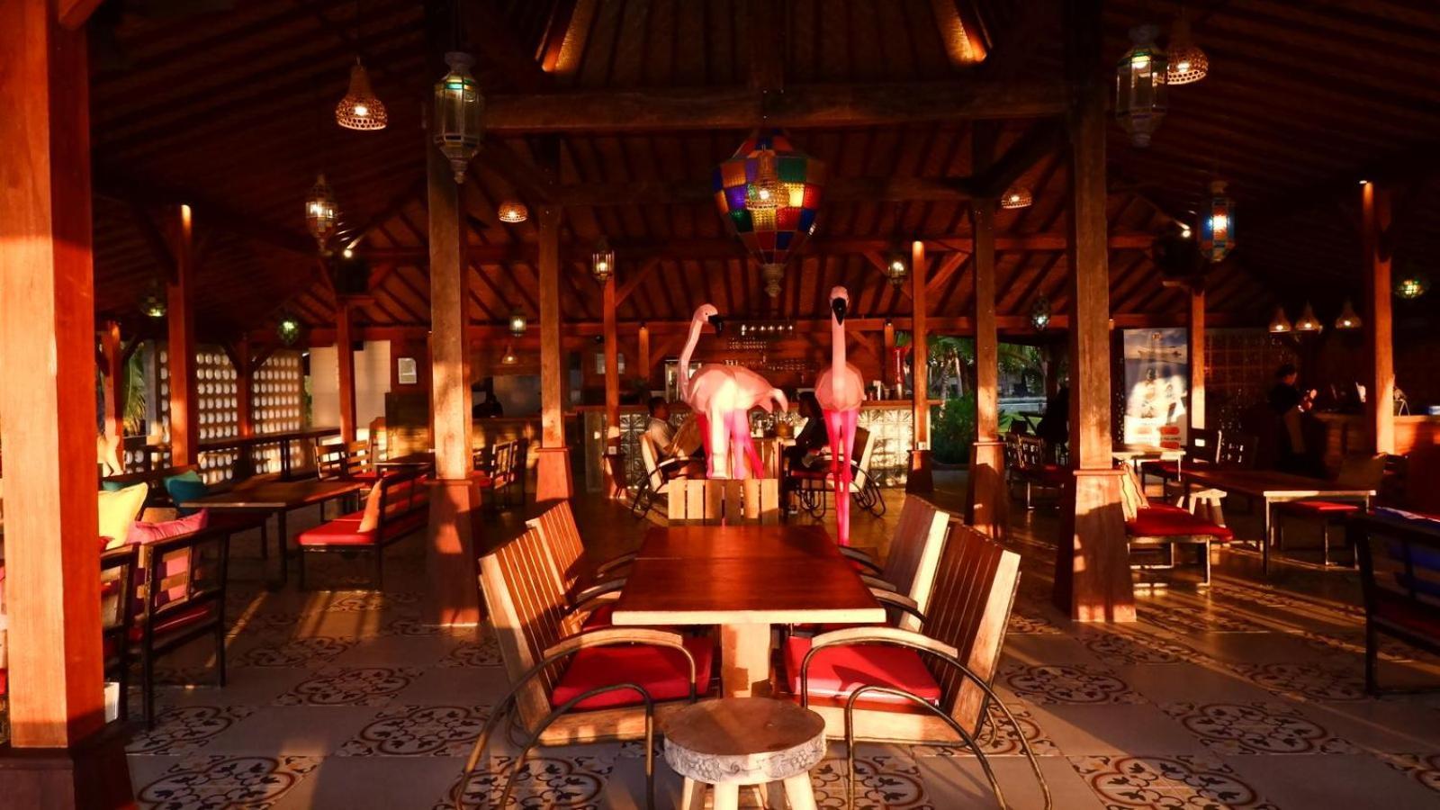 Mina Tanjung Hotel Экстерьер фото